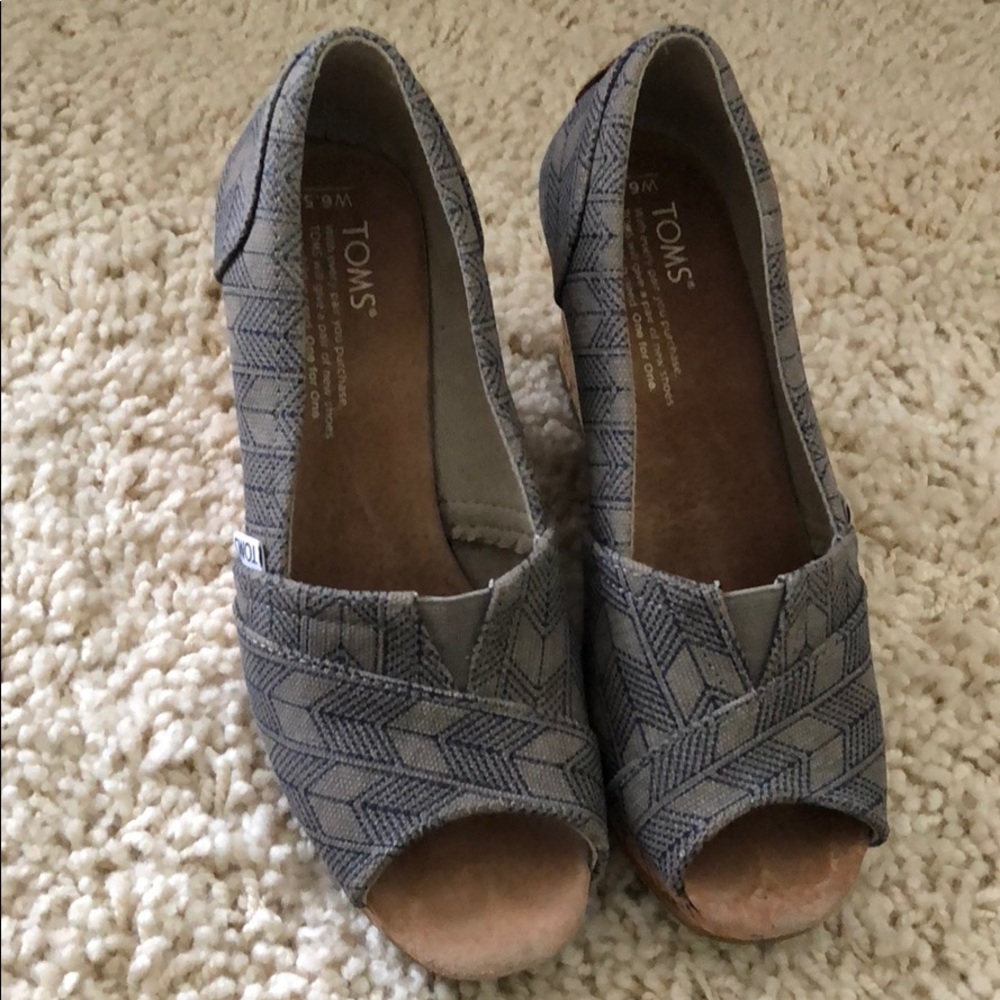 Toms Peep Toe wedge